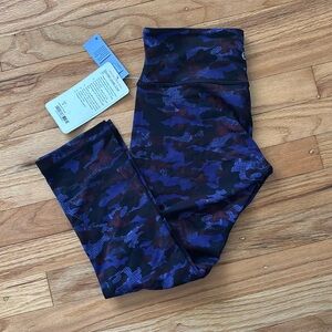 Lululemon Wunder Under Crop III